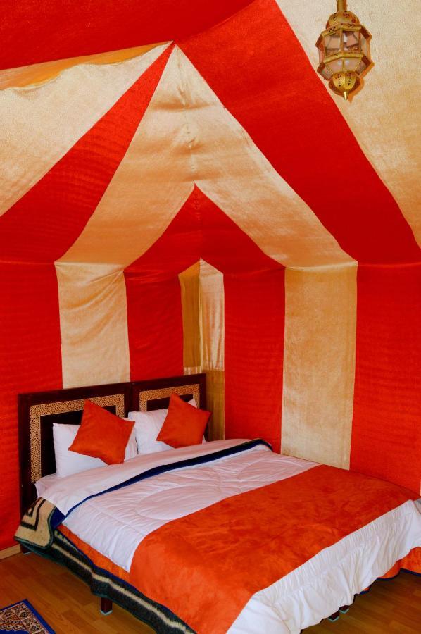 Les Roches Desert Camp Merzouga Exterior photo